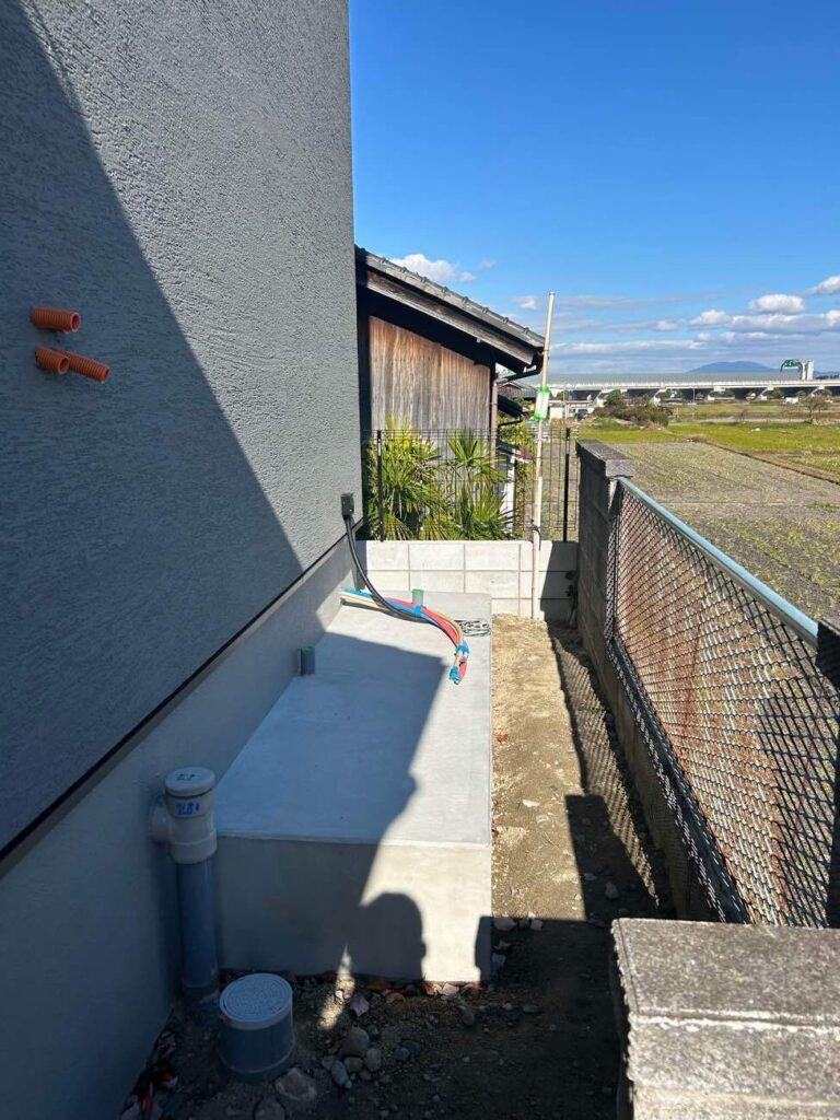 エコキュート架台仕上げ